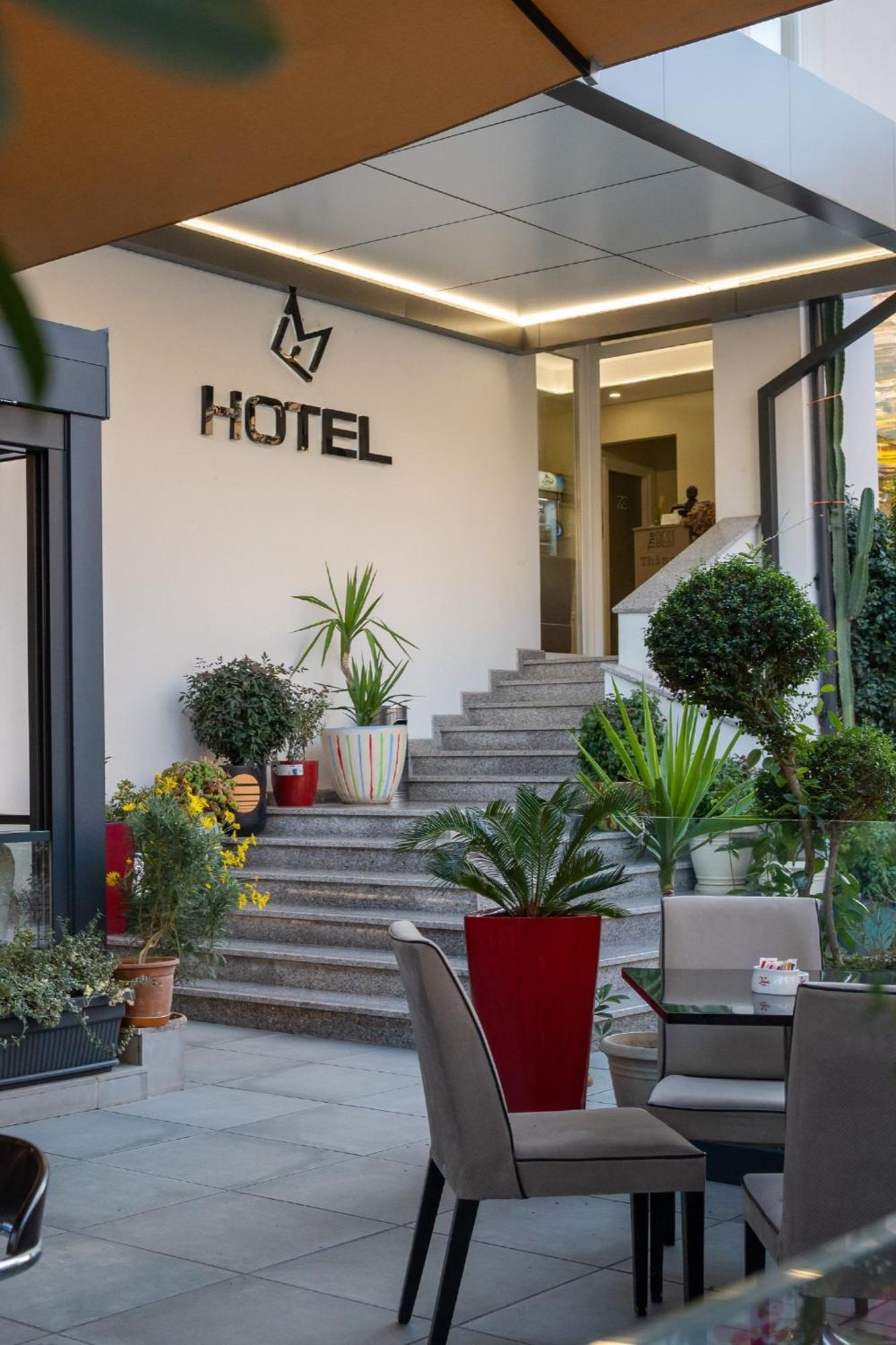 F&M Hotel 2 Tirana Extérieur photo