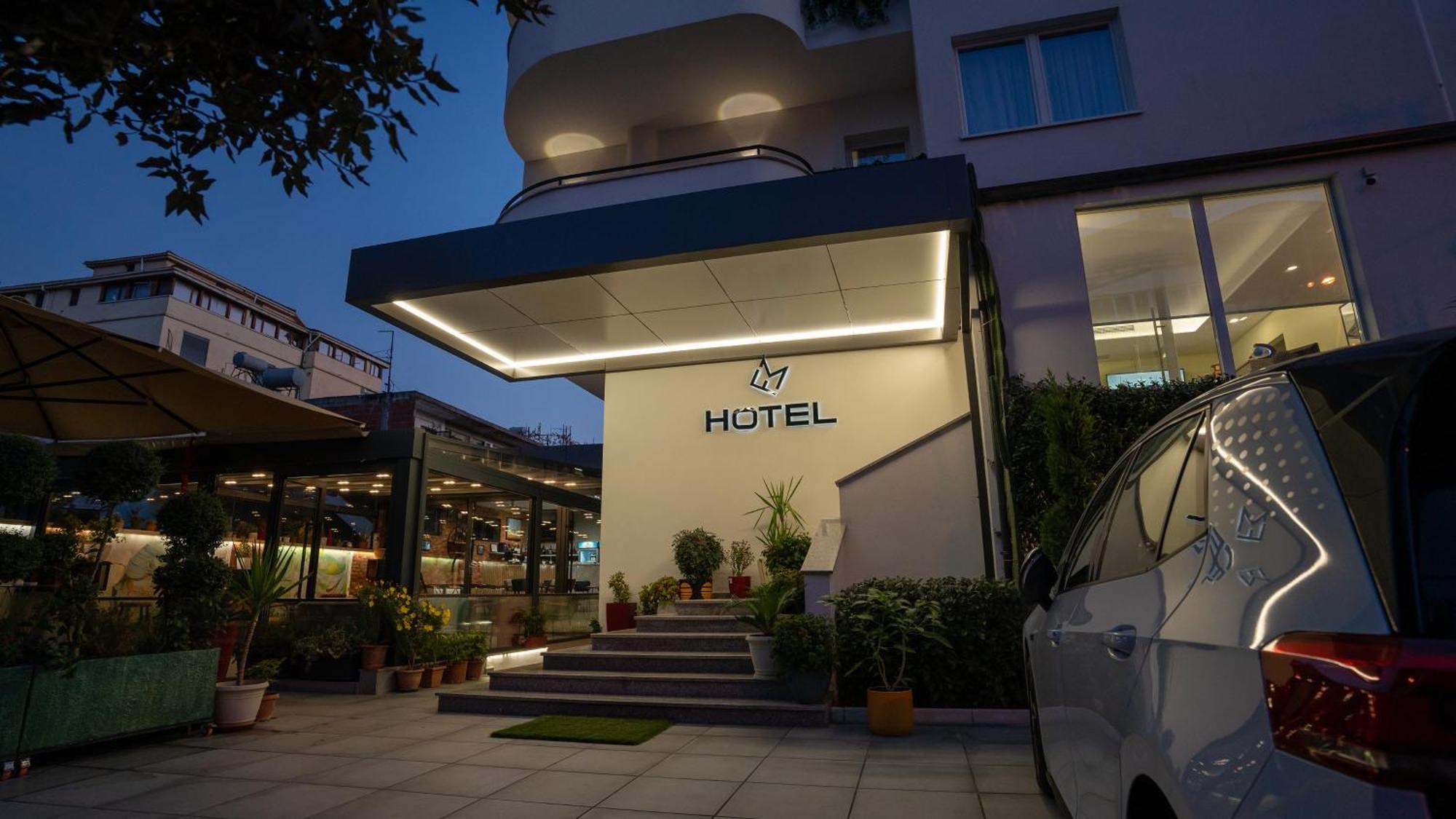 F&M Hotel 2 Tirana Extérieur photo