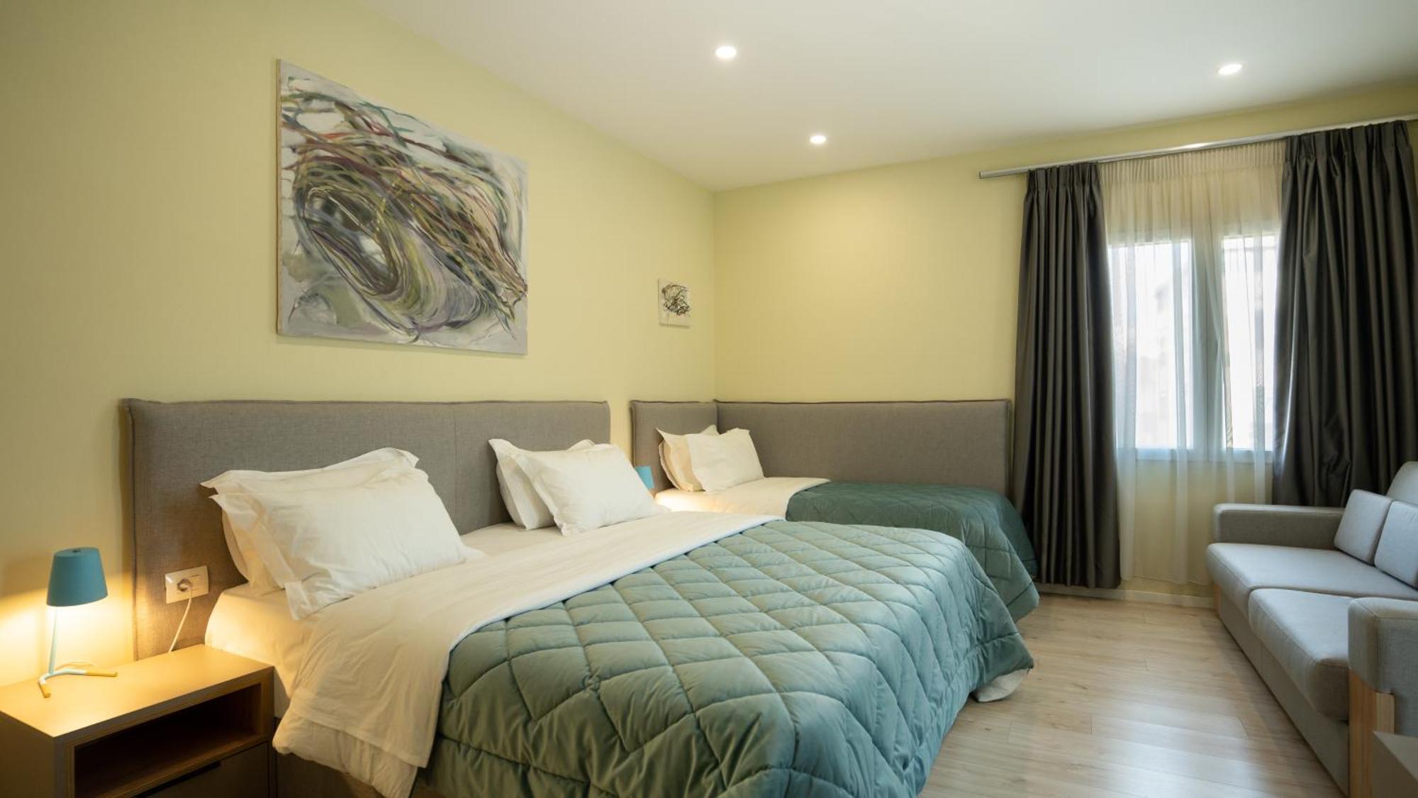 F&M Hotel 2 Tirana Extérieur photo